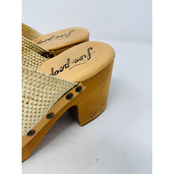 Free People Woven Raffia Platform Mules Natural Wood Heel Clogs Size 39 Boho - Picture 3 of 11